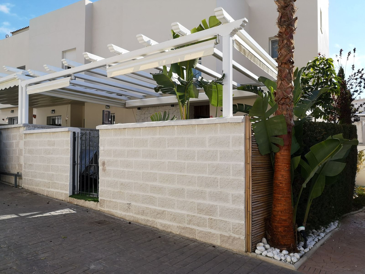 4 Bed Townhouse for sale in Estepona Costa Del Sol, Málaga, Spain