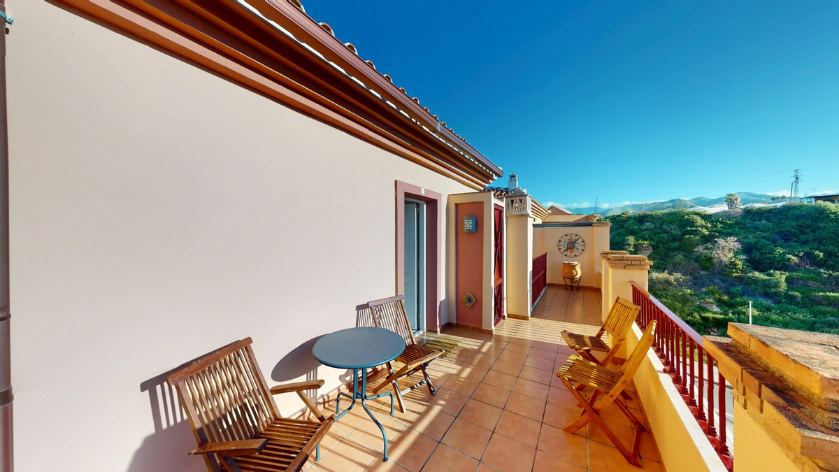 2 Bed Apartment for sale in Mezquitilla Costa Del Sol East, Málaga, Spain