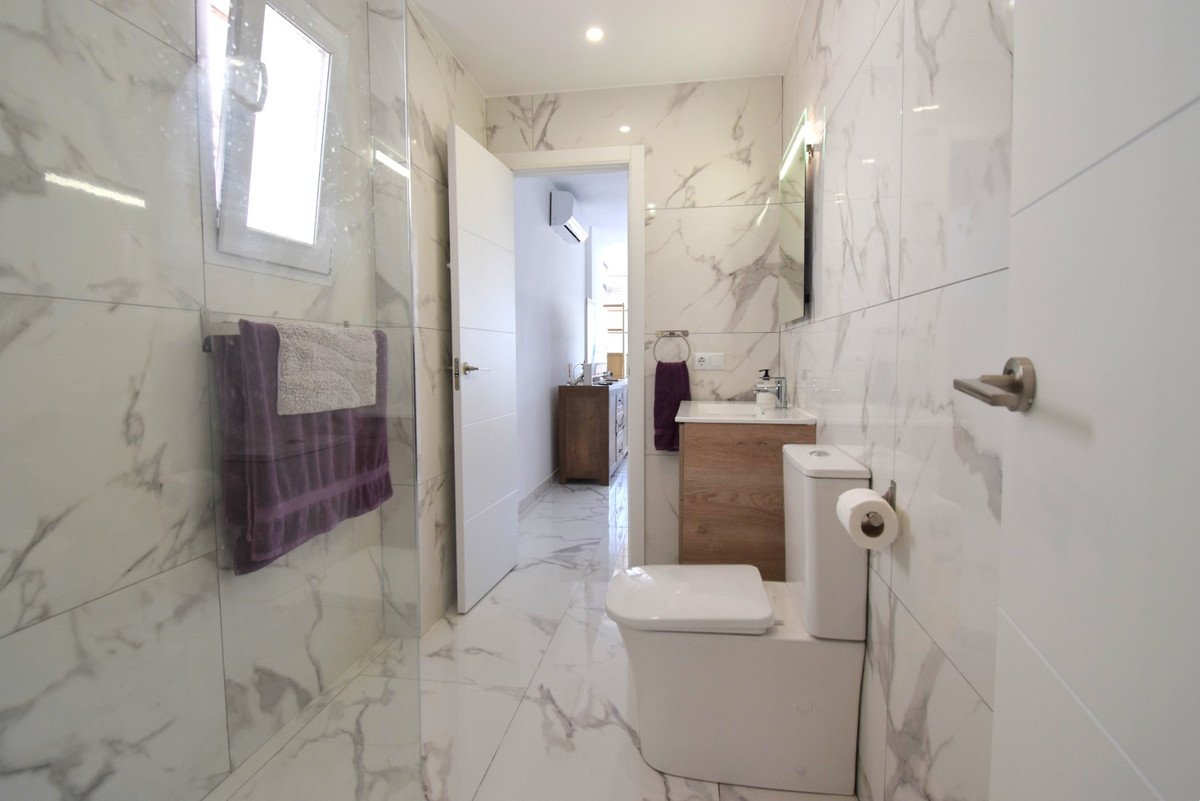 Se vende Apartamento Planta Media de 1 dormitorios en Costa Blanca, Alicante, España