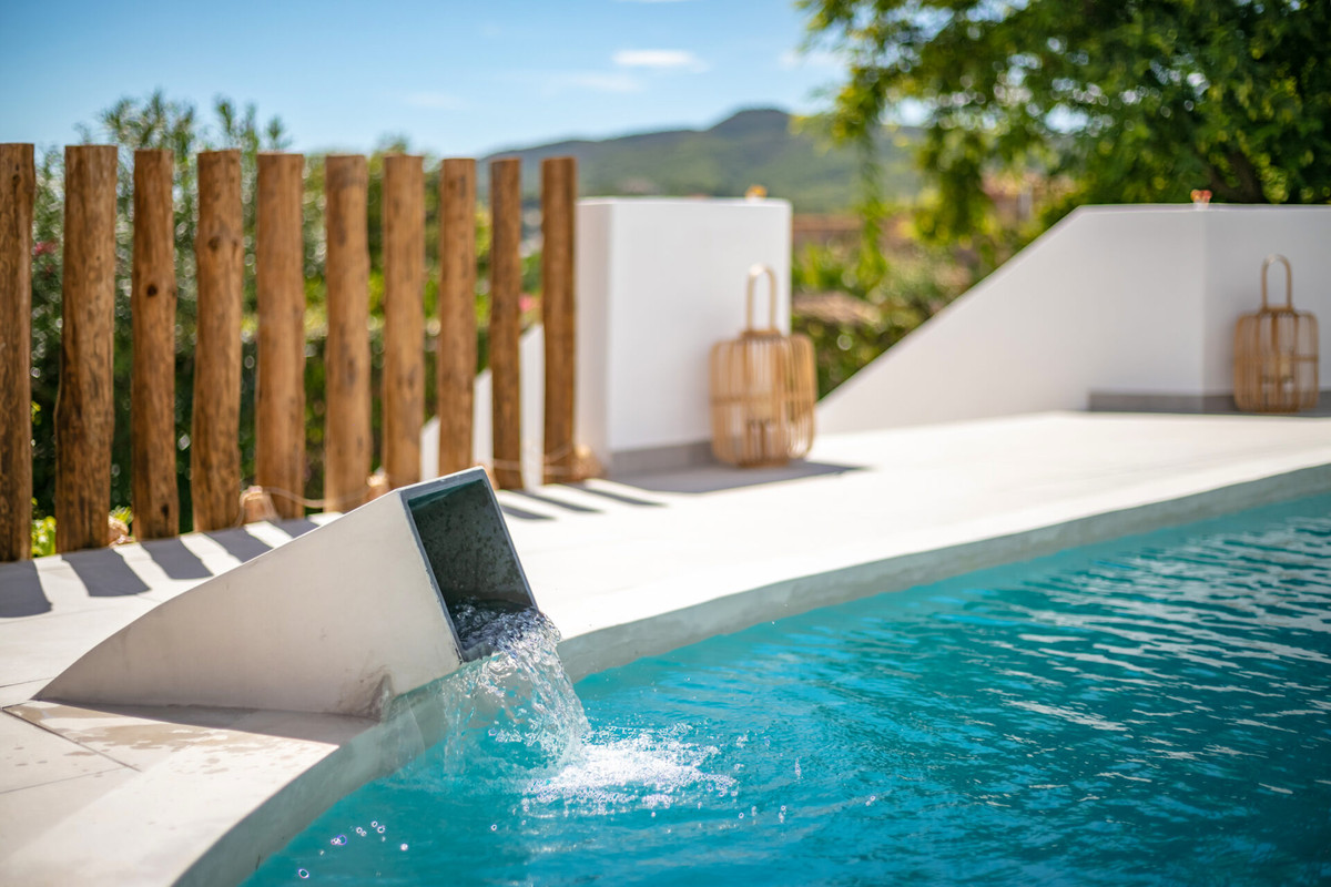 4 Bed Townhouse for sale in Javea Costa Blanca, Alicante, Spain