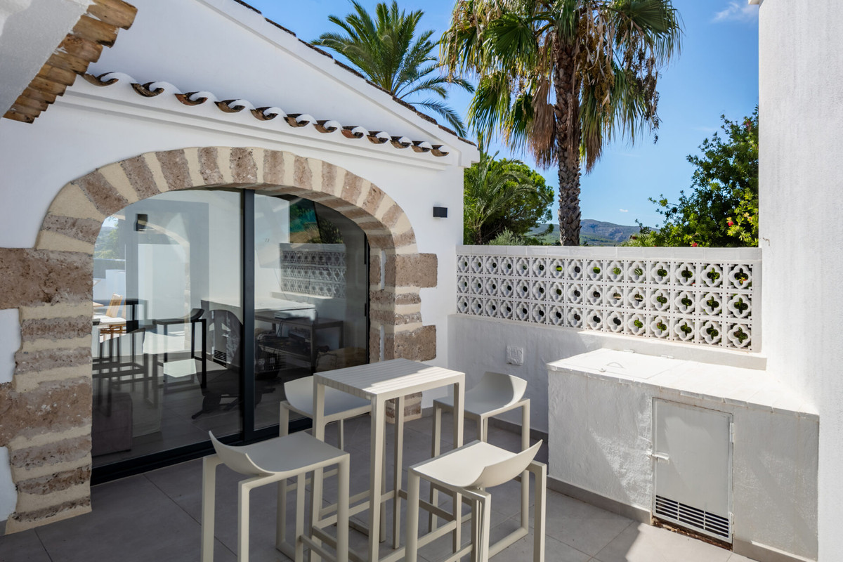 4 Bed Townhouse for sale in Javea Costa Blanca, Alicante, Spain