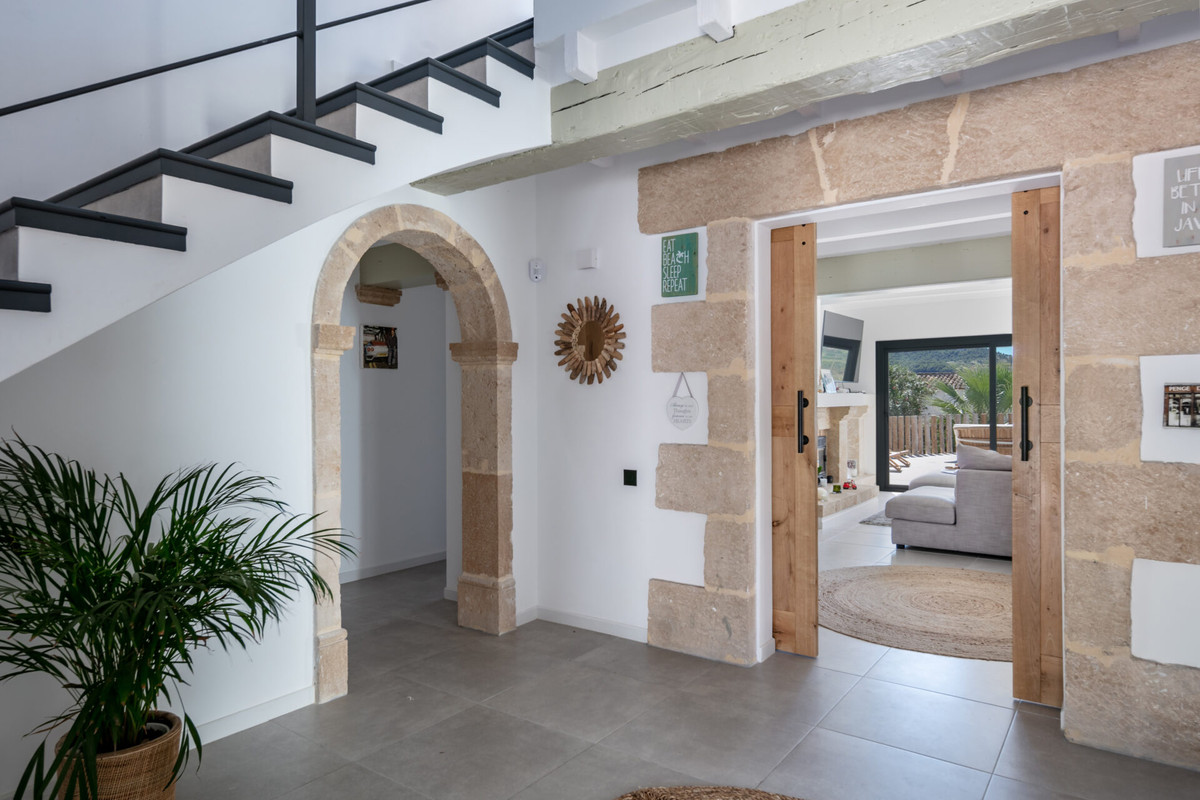 4 Bed Townhouse for sale in Javea Costa Blanca, Alicante, Spain