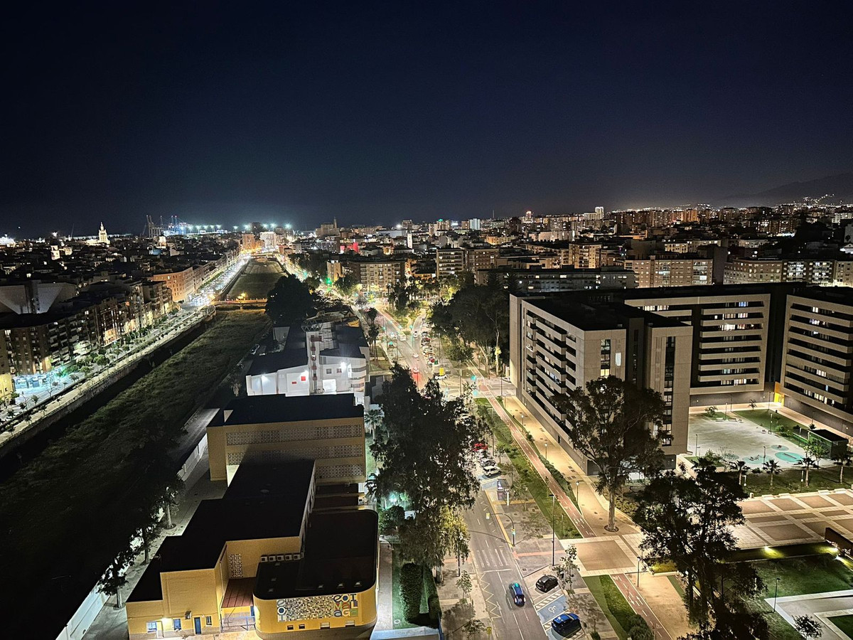 3 Bed Apartment for sale in Martiricos Málaga Ciudad, Málaga, Spain