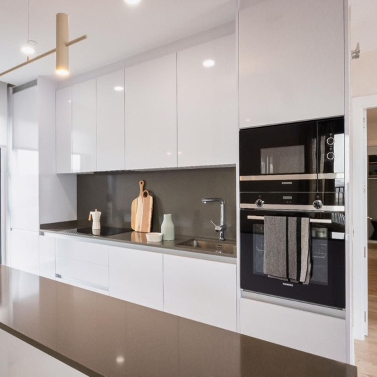 3 Bed Apartment for sale in Martiricos Málaga Ciudad, Málaga, Spain