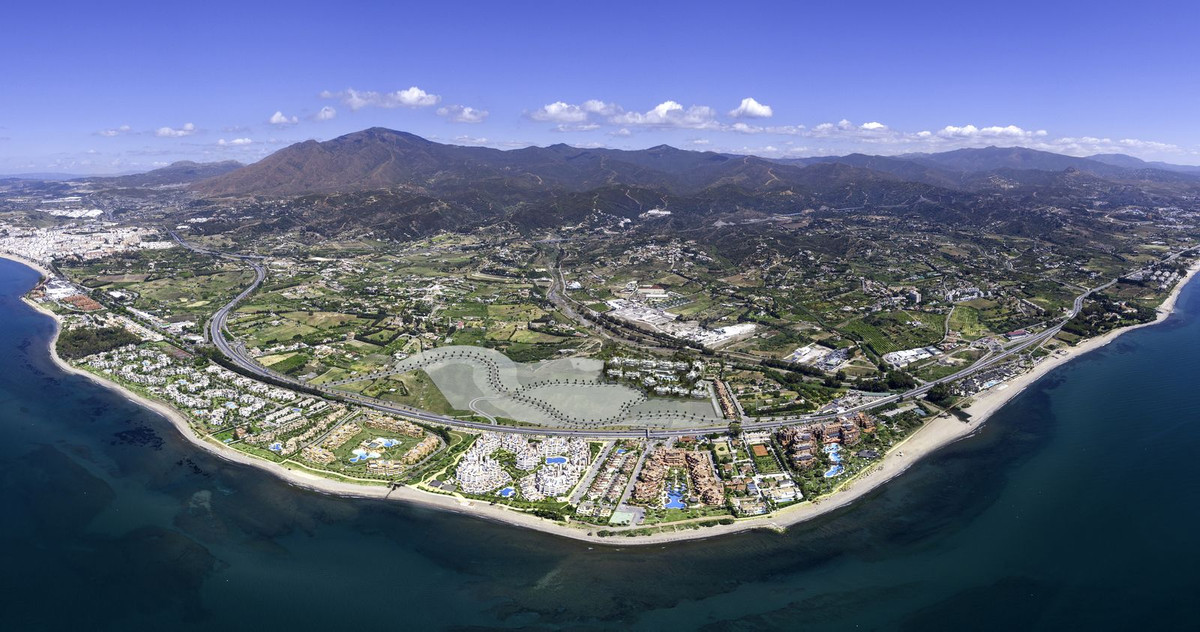 Se vende Apartamento Planta Media de 2 dormitorios en Costa Del Sol, Málaga, España
