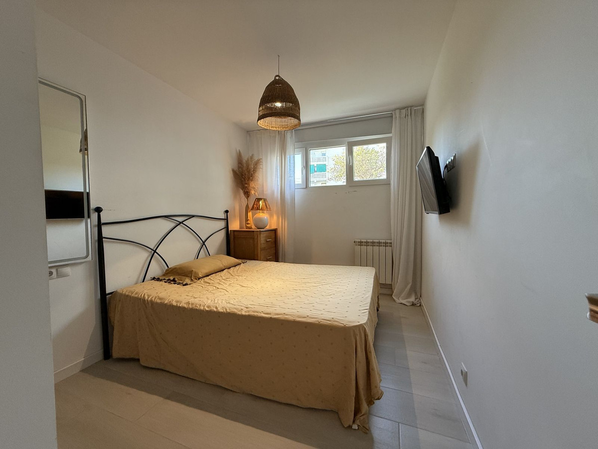 3 Bed Apartment for sale in Estepona Costa Del Sol, Málaga, Spain