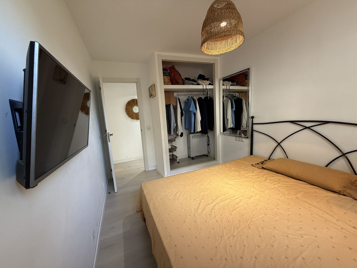 3 Bed Apartment for sale in Estepona Costa Del Sol, Málaga, Spain