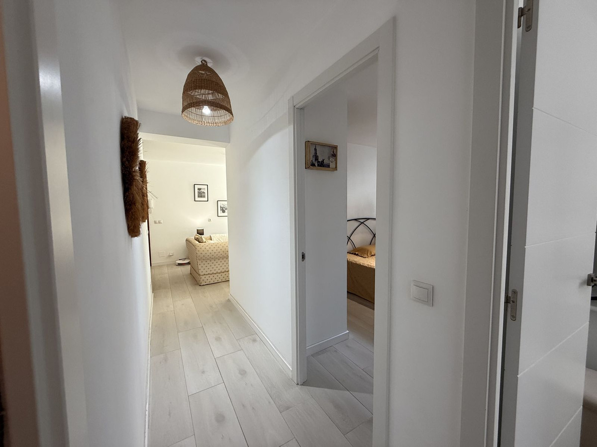 3 Bed Apartment for sale in Estepona Costa Del Sol, Málaga, Spain