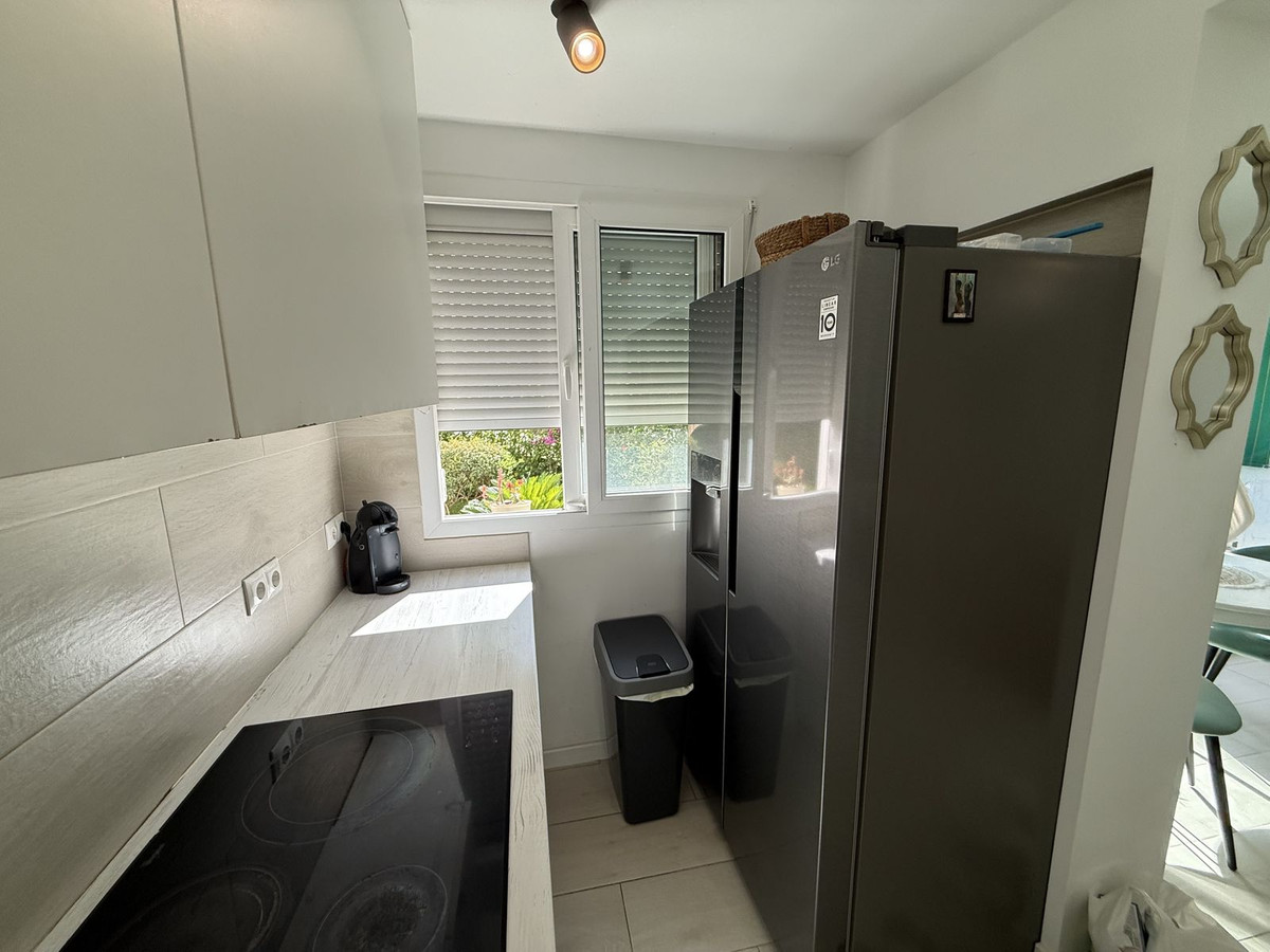 3 Bed Apartment for sale in Estepona Costa Del Sol, Málaga, Spain