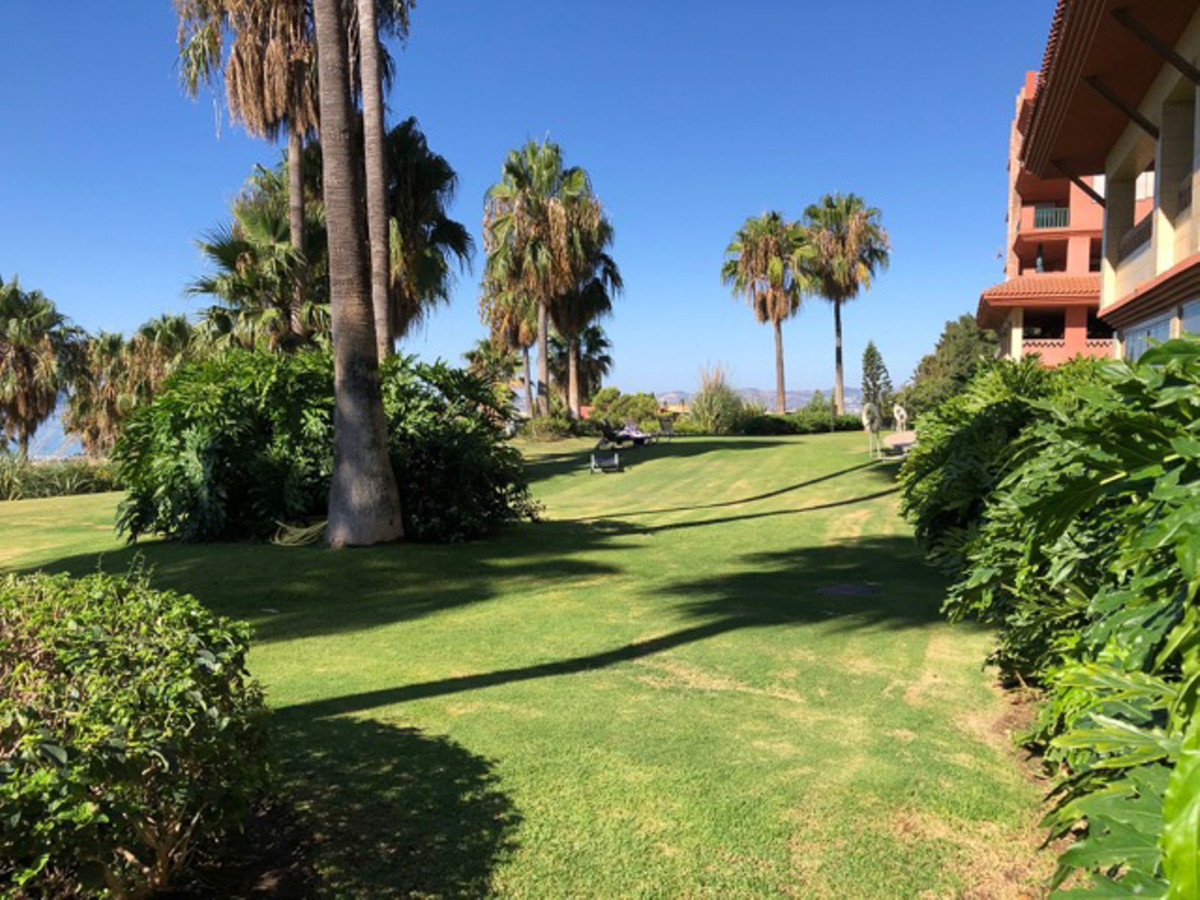 3 Bed Apartment for sale in Benalmadena Costa Del Sol, Málaga, Spain