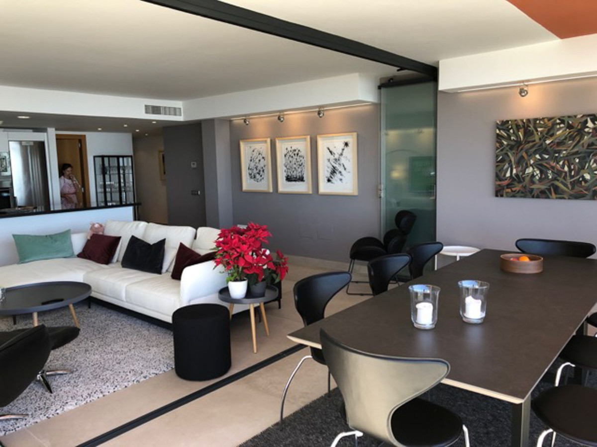 3 Bed Apartment for sale in Benalmadena Costa Del Sol, Málaga, Spain