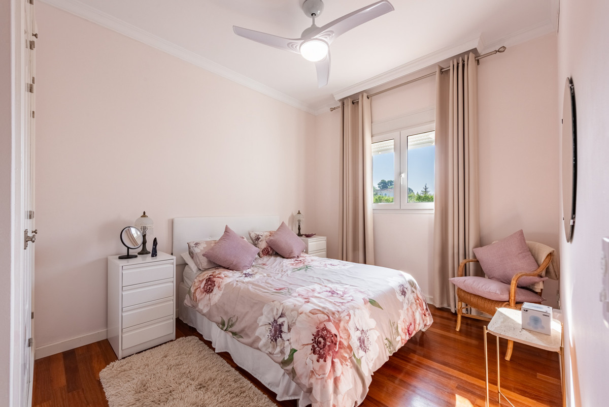 Se vende Villa - Chalet de 6 dormitorios en Costa Del Sol, Málaga, España