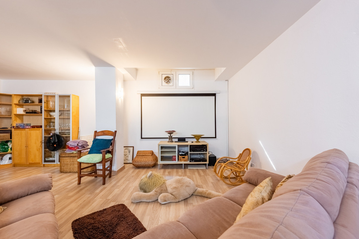 Se vende Villa - Chalet de 6 dormitorios en Costa Del Sol, Málaga, España