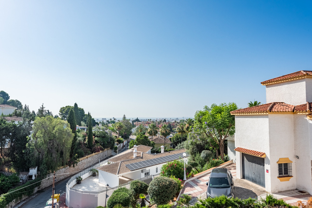 Se vende Villa - Chalet de 6 dormitorios en Costa Del Sol, Málaga, España