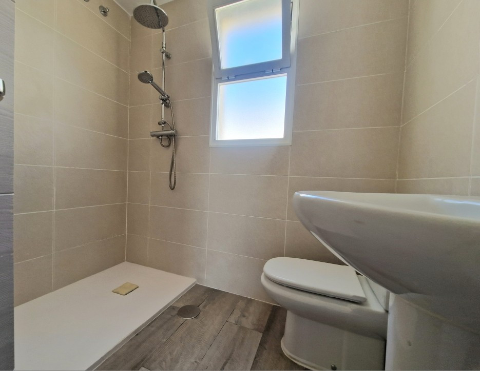Se vende Pareada de 3 dormitorios en Costa Blanca, Alicante, España