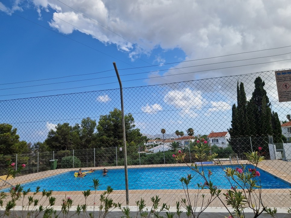 Se vende Pareada de 3 dormitorios en Costa Blanca, Alicante, España