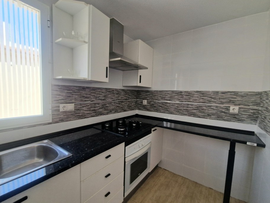 Se vende Pareada de 3 dormitorios en Costa Blanca, Alicante, España