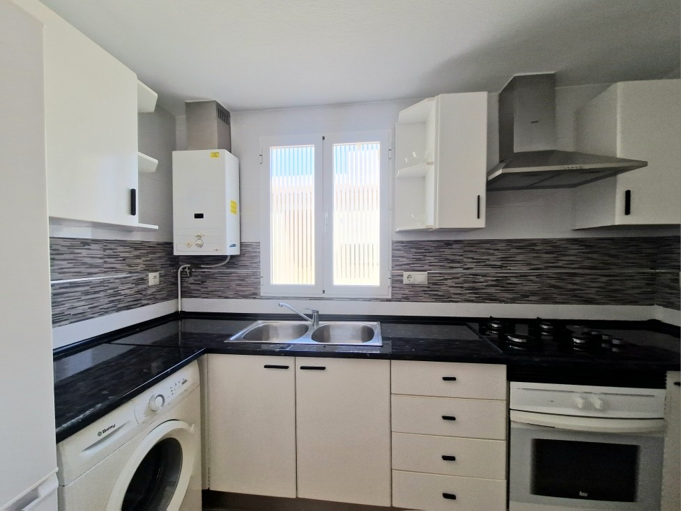 Se vende Pareada de 3 dormitorios en Costa Blanca, Alicante, España