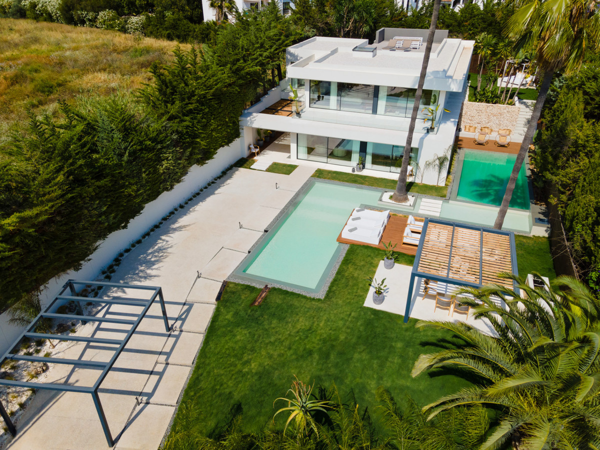 Se vende Villa - Chalet de 4 dormitorios en Costa Del Sol, Málaga, España