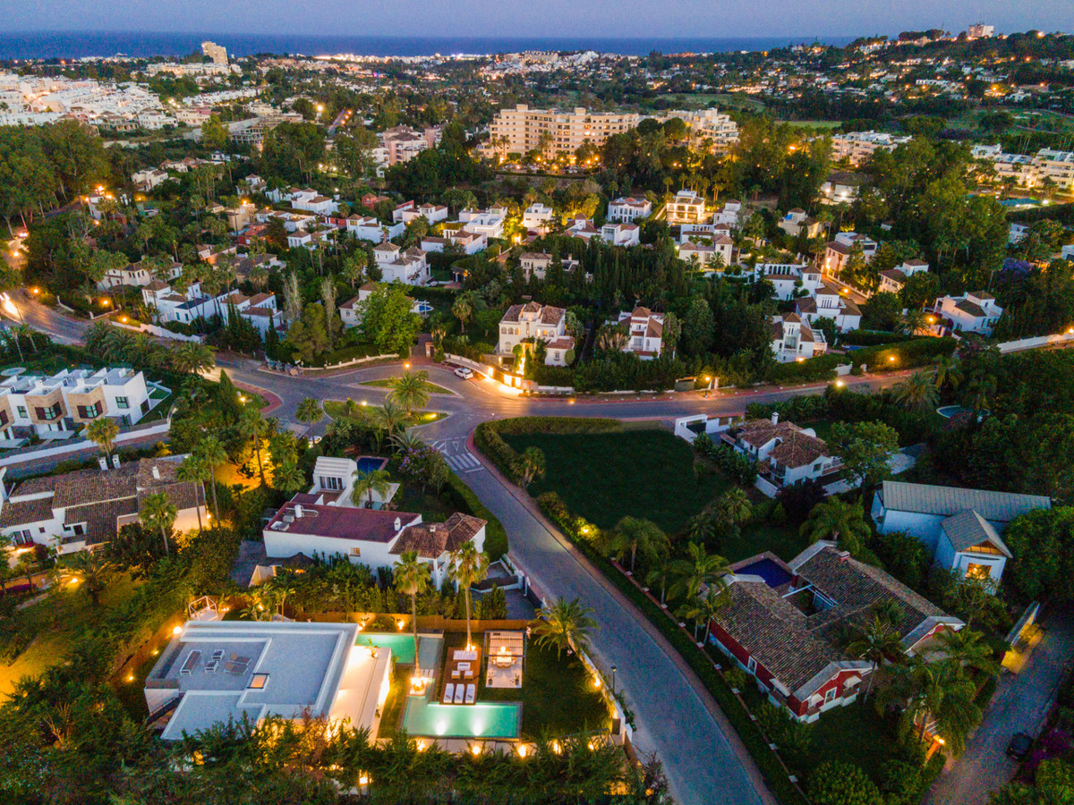Se vende Villa - Chalet de 4 dormitorios en Costa Del Sol, Málaga, España