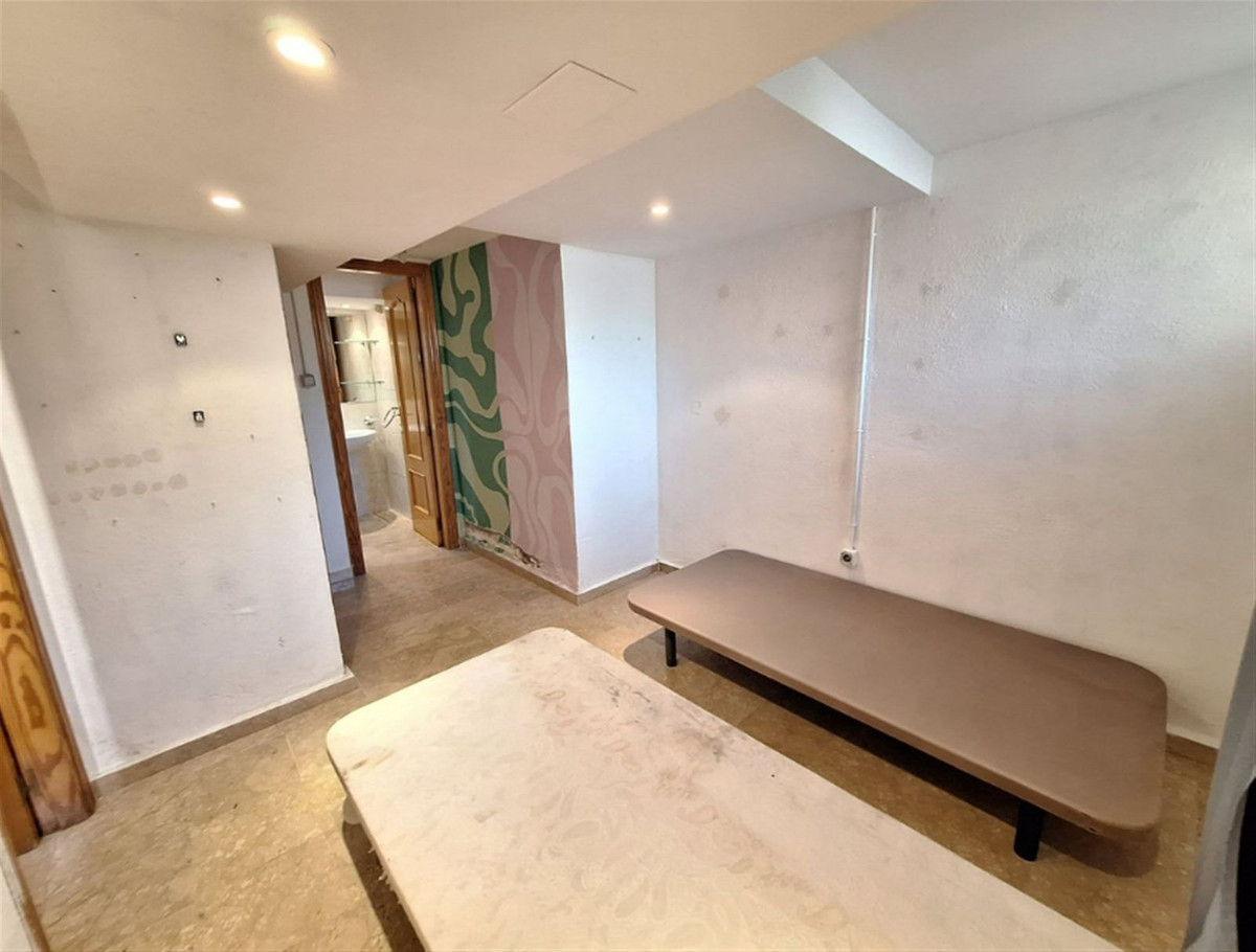 4 Bed Townhouse for sale in Nueva Andalucía Costa Del Sol, Málaga, Spain
