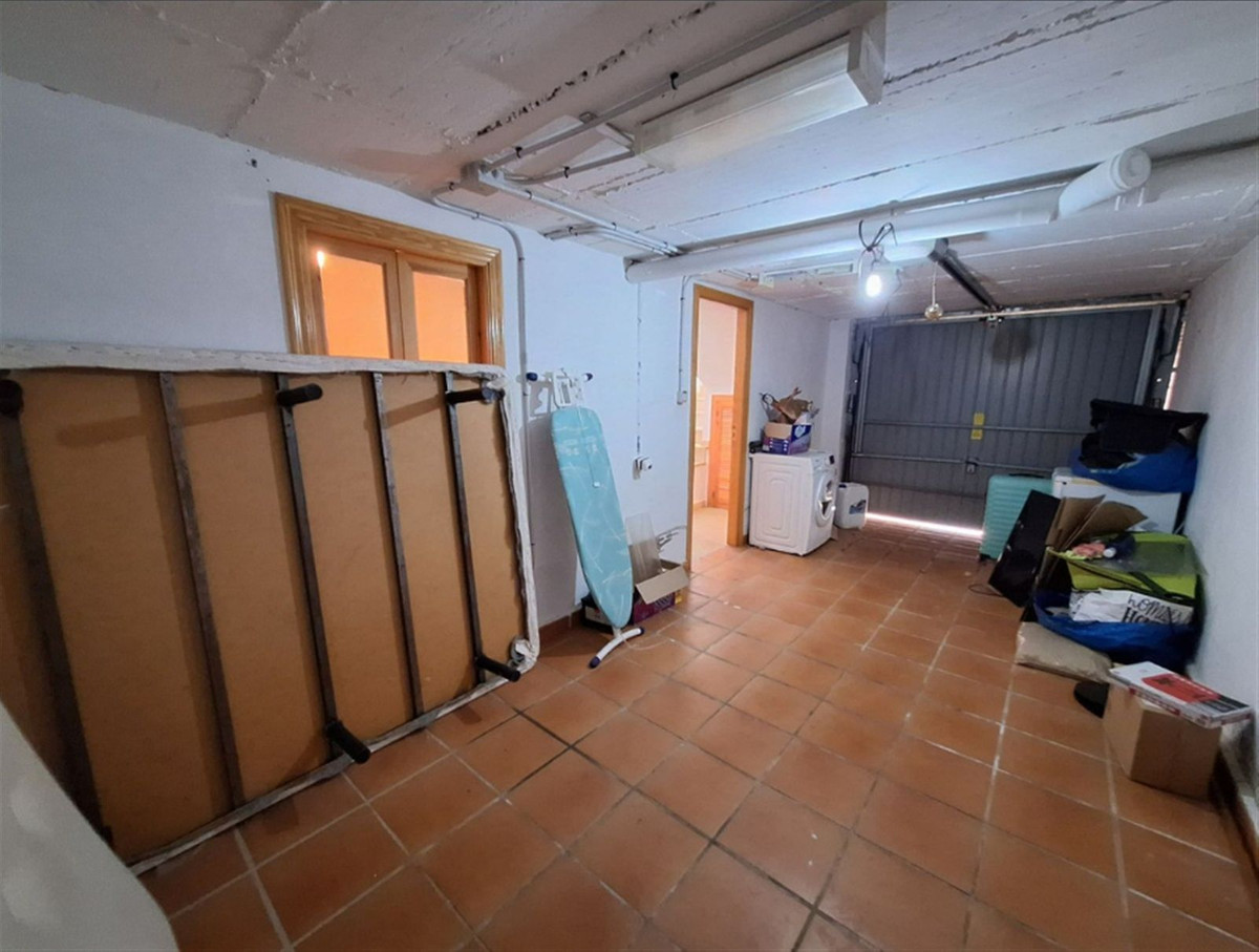 4 Bed Townhouse for sale in Nueva Andalucía Costa Del Sol, Málaga, Spain