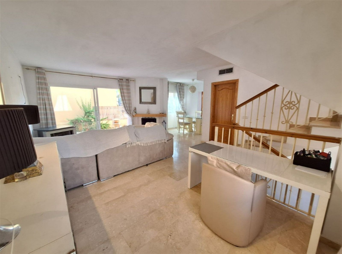 4 Bed Townhouse for sale in Nueva Andalucía Costa Del Sol, Málaga, Spain
