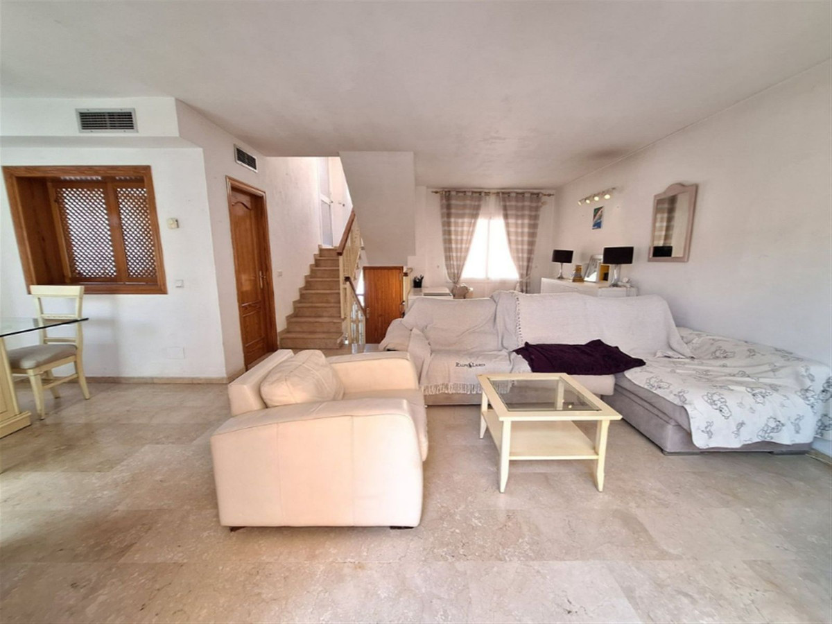 4 Bed Townhouse for sale in Nueva Andalucía Costa Del Sol, Málaga, Spain