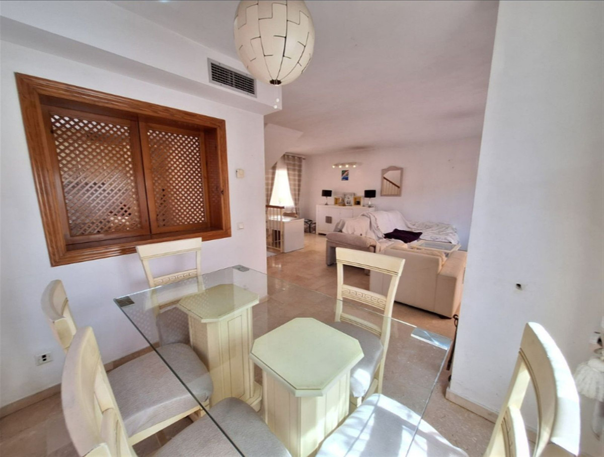 4 Bed Townhouse for sale in Nueva Andalucía Costa Del Sol, Málaga, Spain