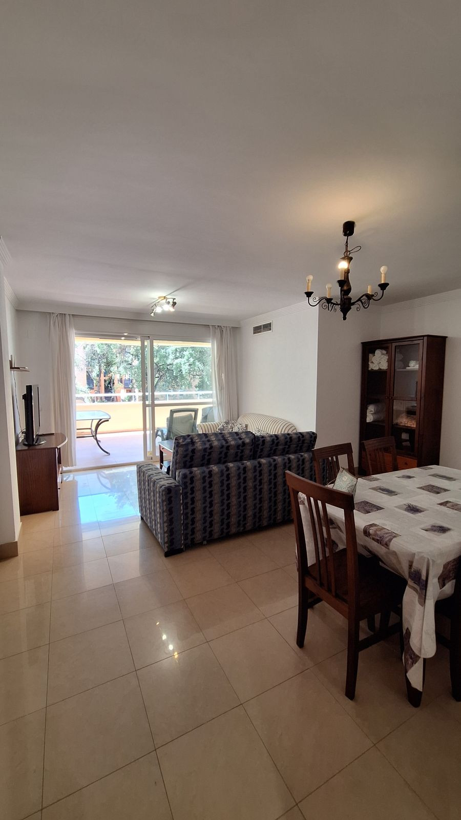 Se vende Apartamento Planta Media de 3 dormitorios en Costa Del Sol, Málaga, España