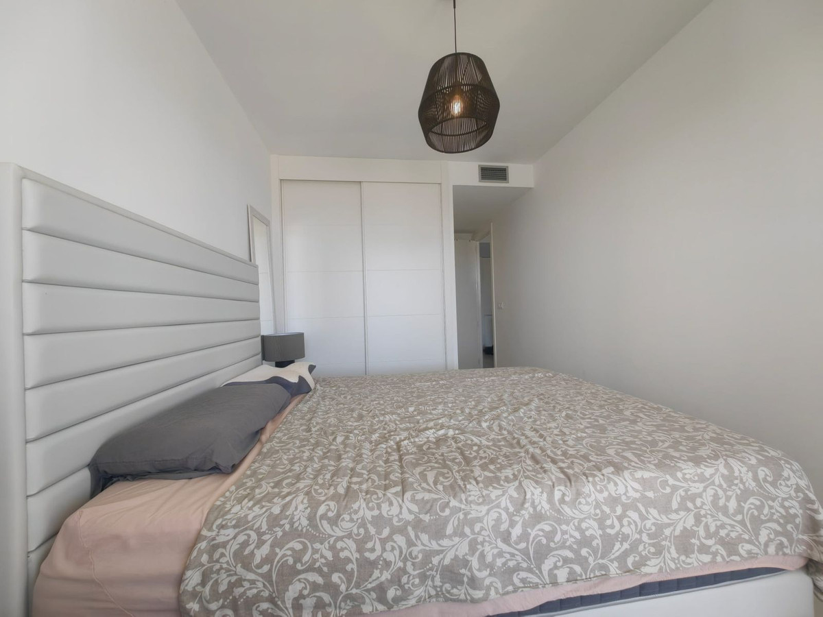 Se vende Apartamento Planta Media de 3 dormitorios en Costa Del Sol, Málaga, España
