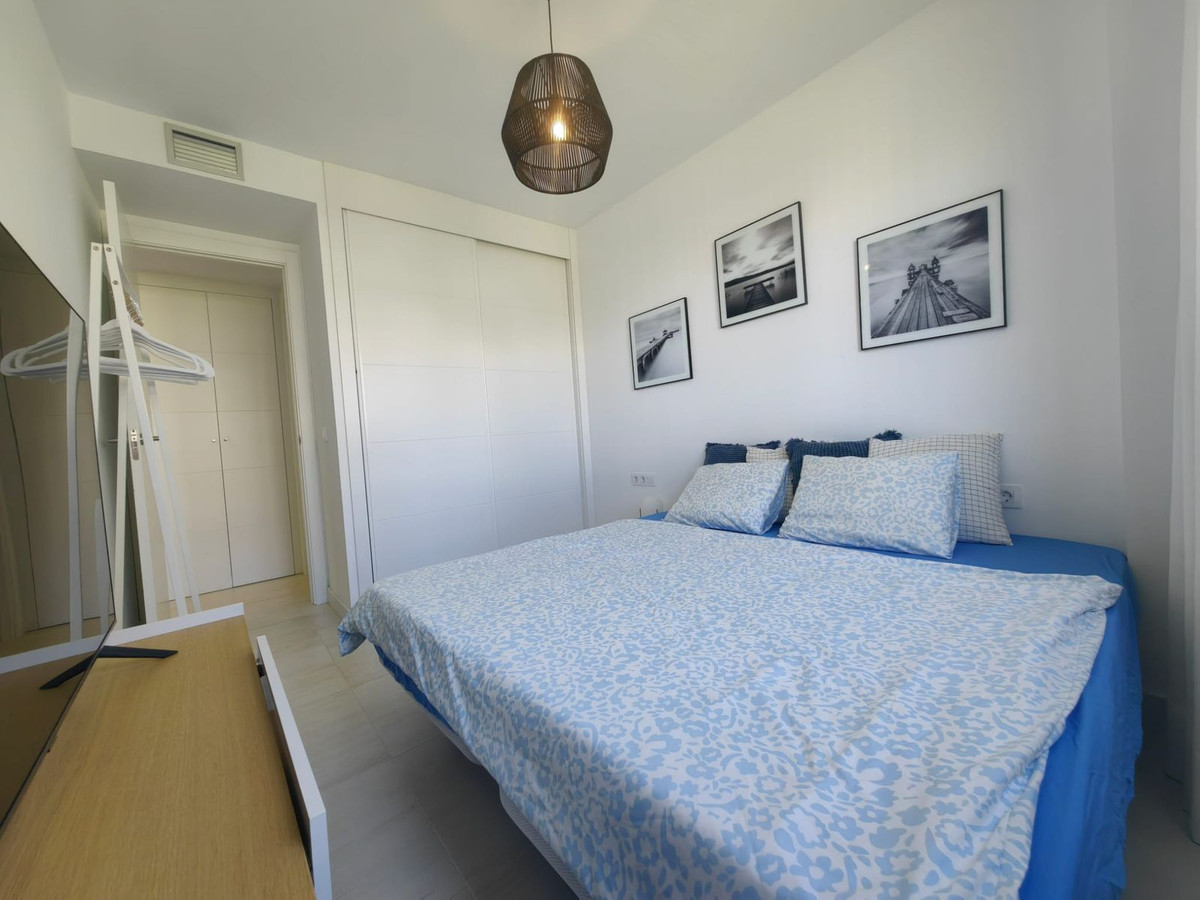 Se vende Apartamento Planta Media de 3 dormitorios en Costa Del Sol, Málaga, España