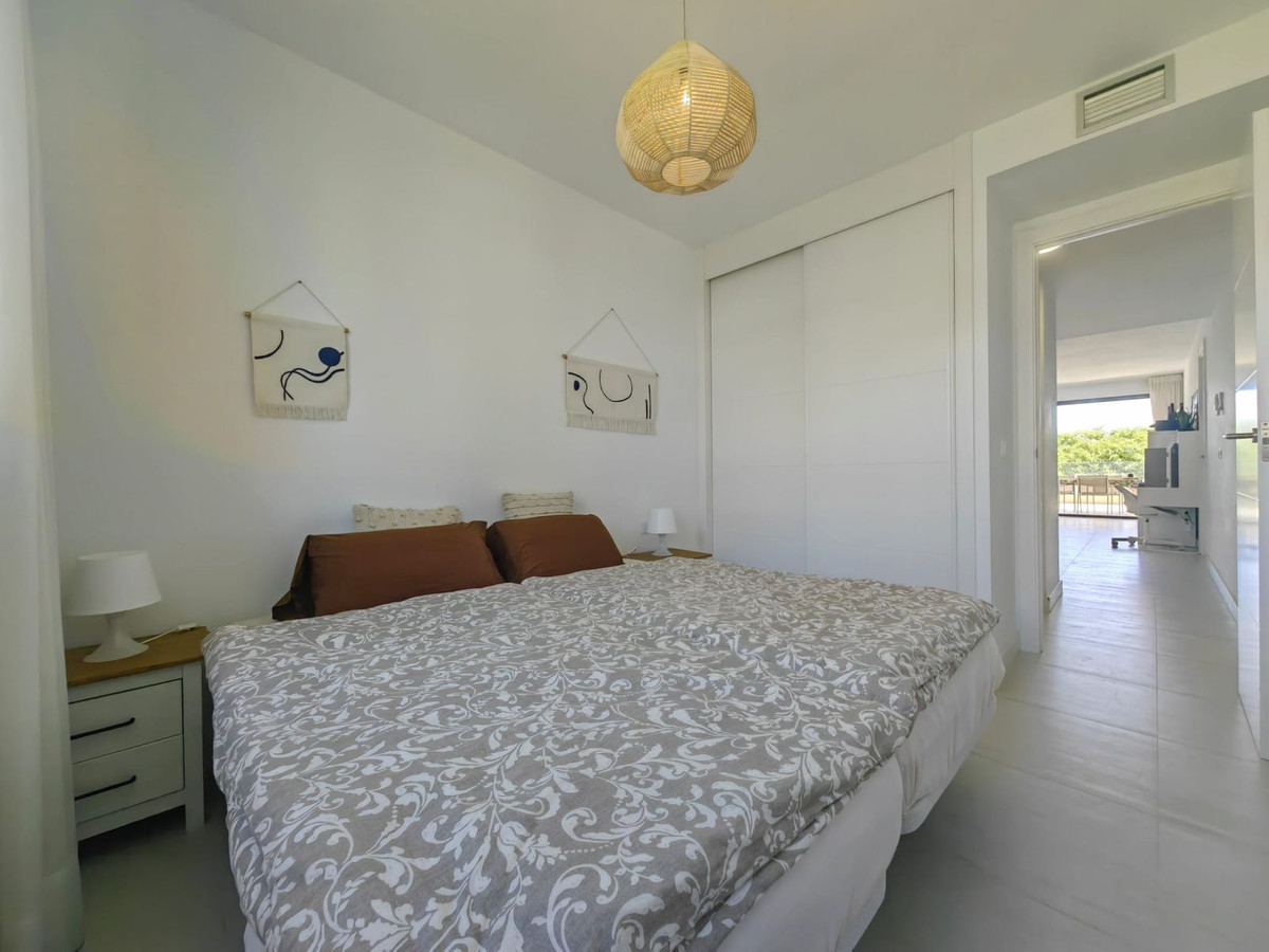 Se vende Apartamento Planta Media de 3 dormitorios en Costa Del Sol, Málaga, España