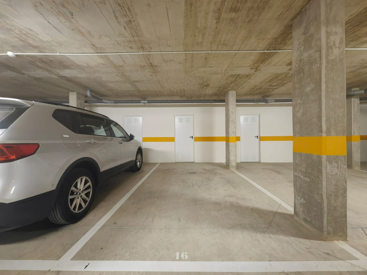Se vende Apartamento Planta Media de 3 dormitorios en Costa Del Sol, Málaga, España