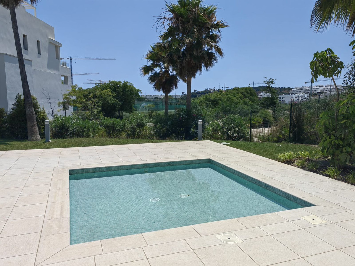 Se vende Apartamento Planta Media de 3 dormitorios en Costa Del Sol, Málaga, España