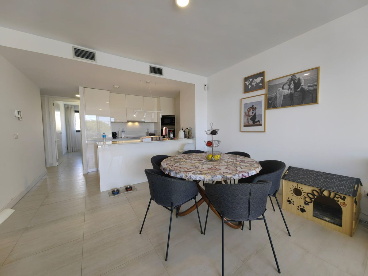 Se vende Apartamento Planta Media de 3 dormitorios en Costa Del Sol, Málaga, España