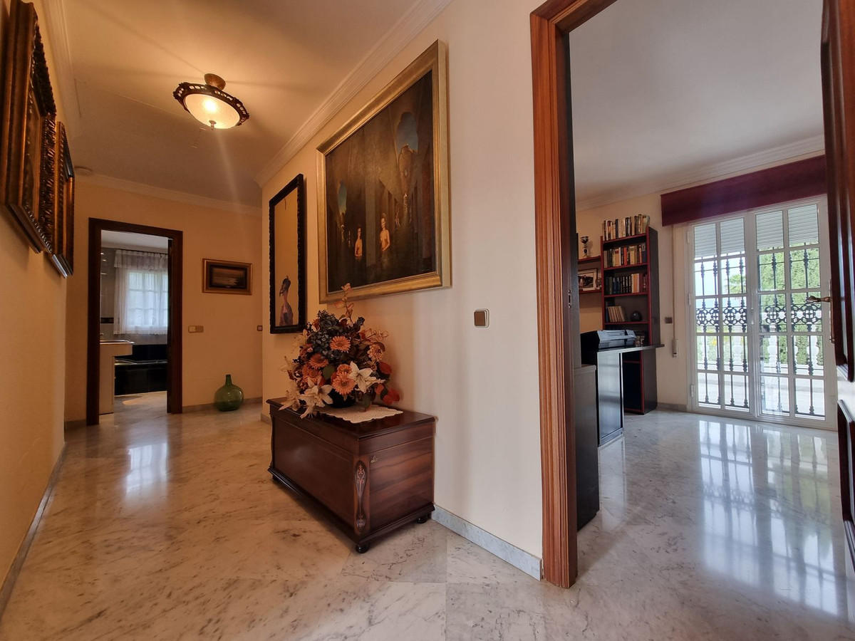 9 Bed Townhouse for sale in Alhaurín El Grande Costa Del Sol, Málaga, Spain