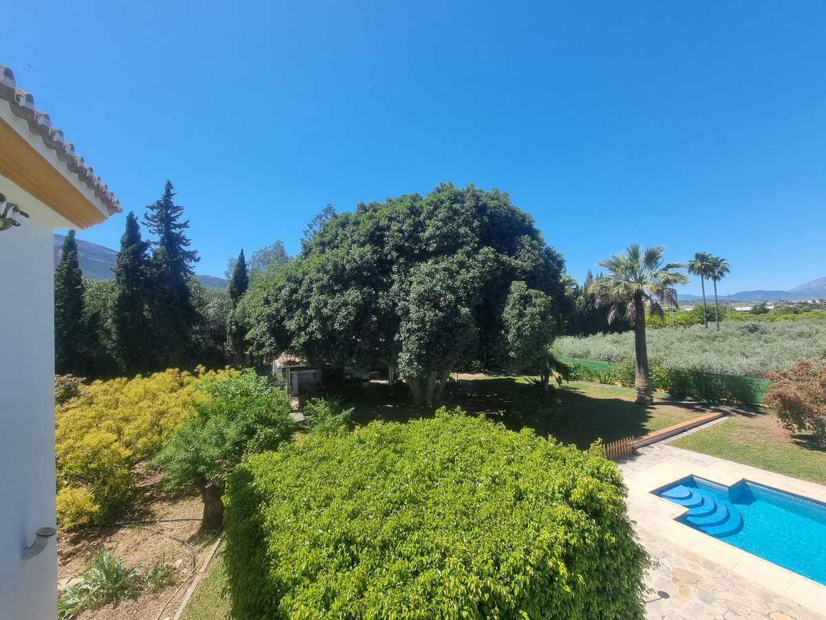 9 Bed Townhouse for sale in Alhaurín El Grande Costa Del Sol, Málaga, Spain
