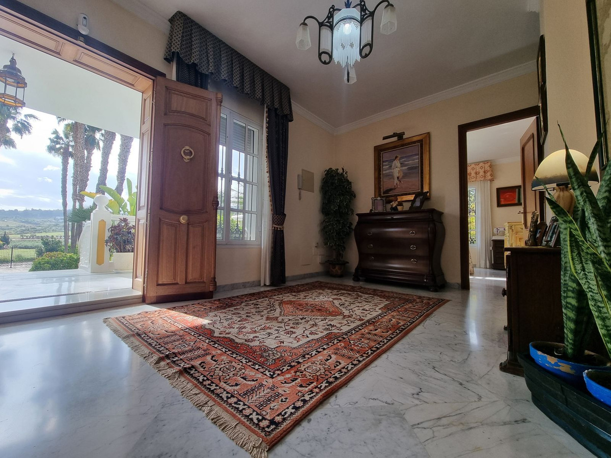 9 Bed Townhouse for sale in Alhaurín El Grande Costa Del Sol, Málaga, Spain