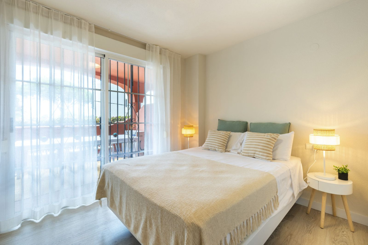 3 Bed Apartment for sale in Marbella Costa Del Sol, Málaga, Spain