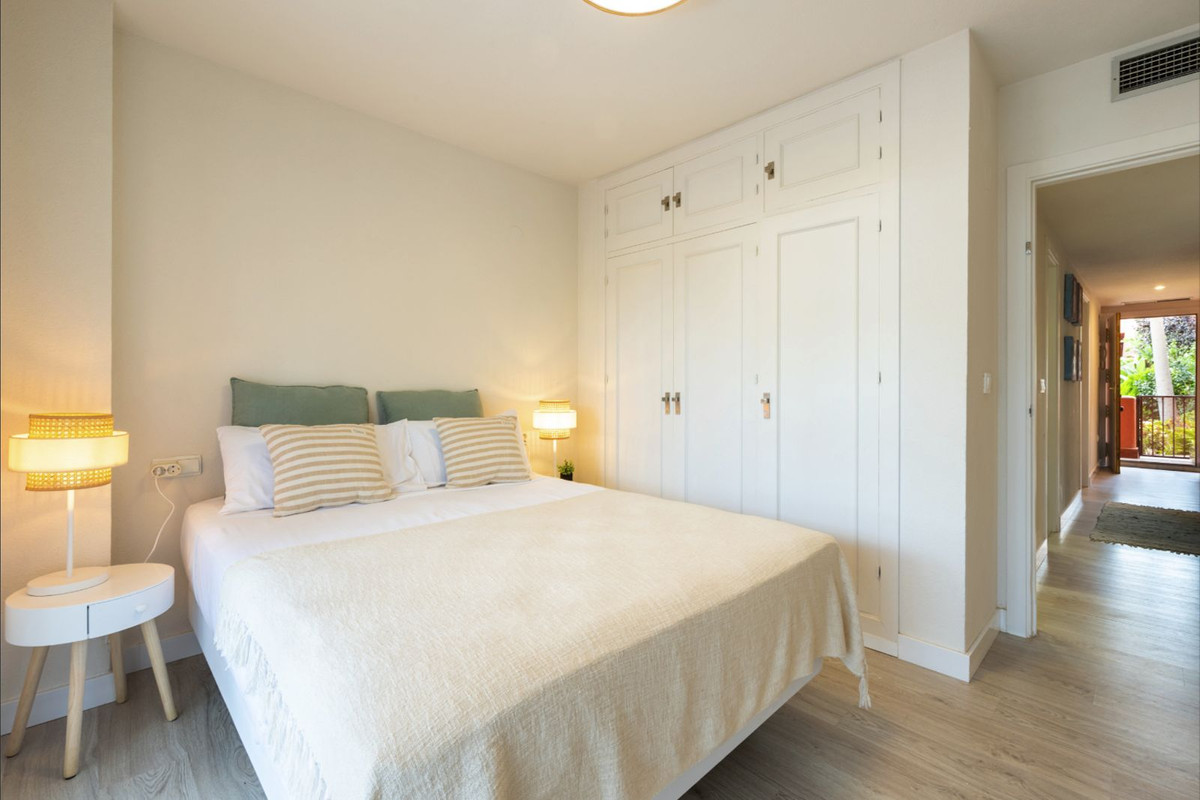 3 Bed Apartment for sale in Marbella Costa Del Sol, Málaga, Spain