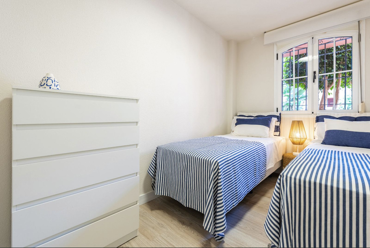 3 Bed Apartment for sale in Marbella Costa Del Sol, Málaga, Spain