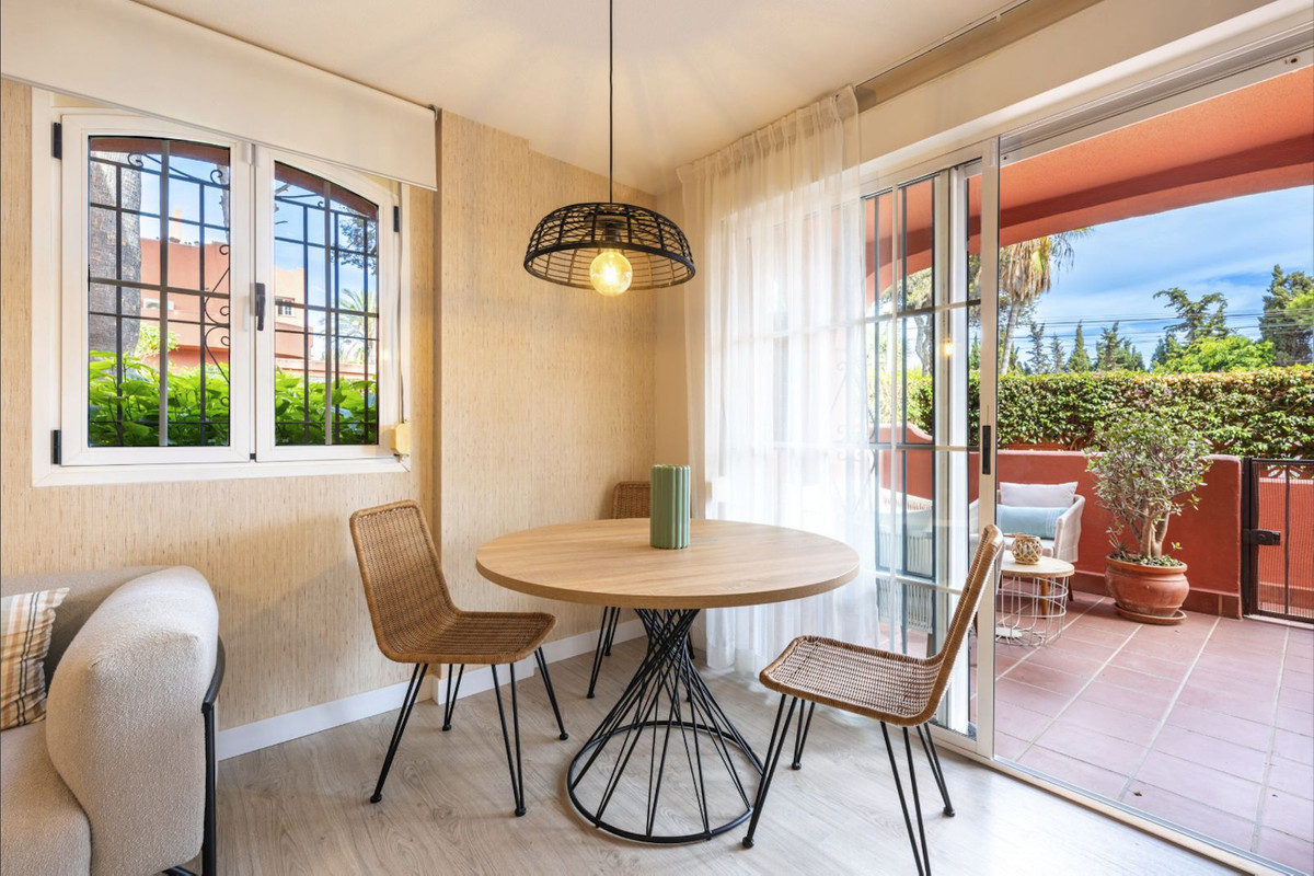 3 Bed Apartment for sale in Marbella Costa Del Sol, Málaga, Spain