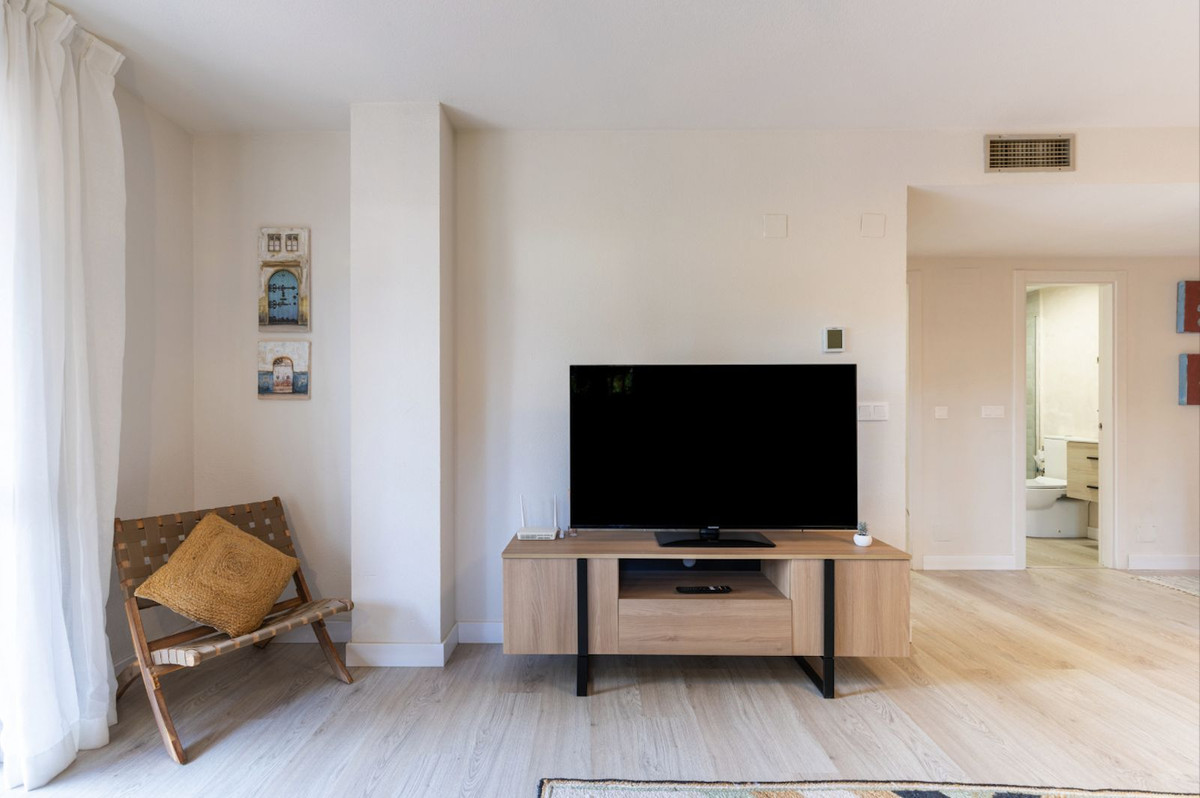 3 Bed Apartment for sale in Marbella Costa Del Sol, Málaga, Spain