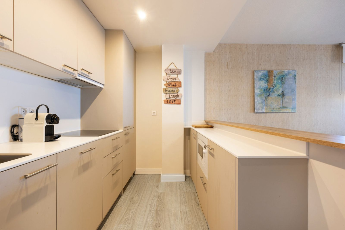 3 Bed Apartment for sale in Marbella Costa Del Sol, Málaga, Spain