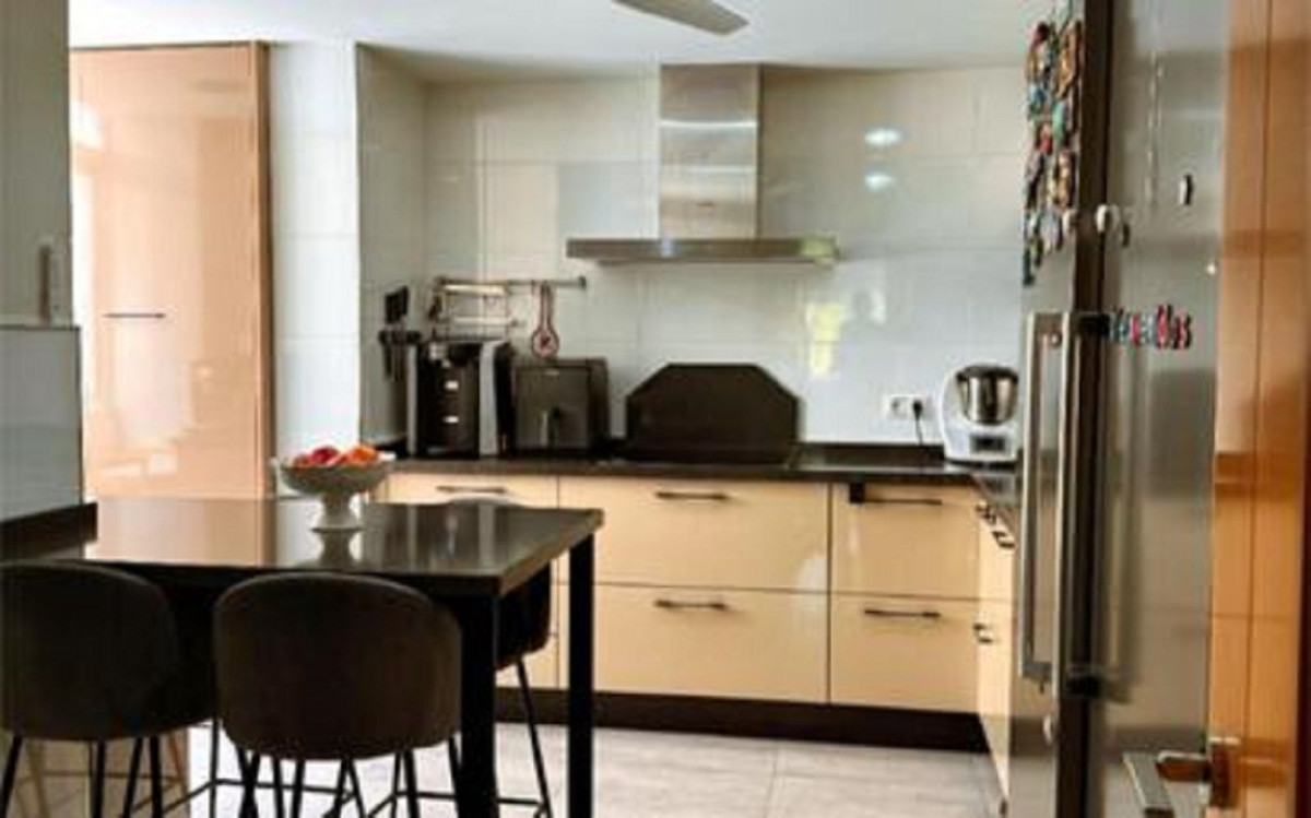 4 Bed Apartment for sale in Málaga Costa Del Sol, Málaga, Spain