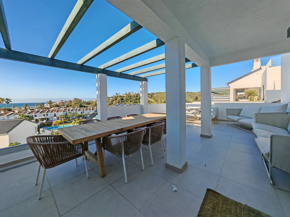 4 Bed Apartment for sale in Estepona Costa Del Sol, Málaga, Spain