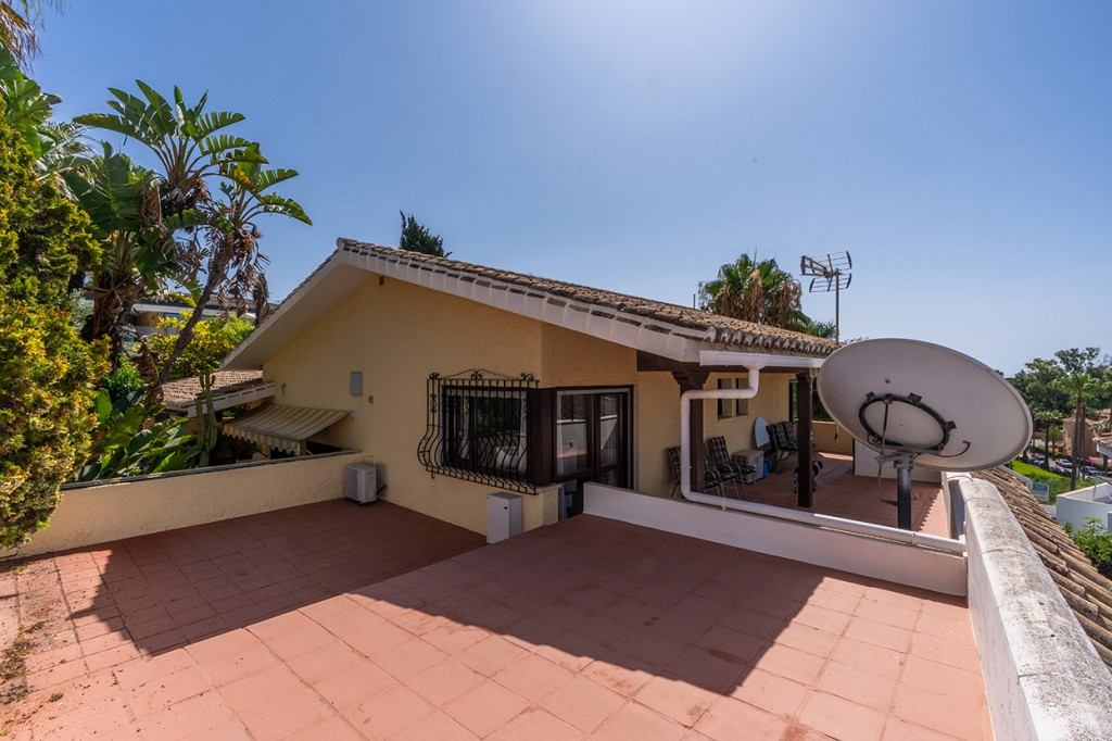 Se vende Villa - Chalet de 6 dormitorios en Costa Del Sol, Málaga, España