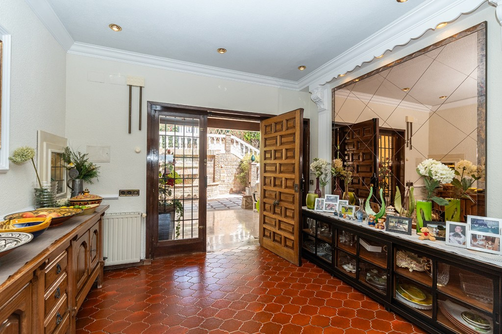 Se vende Villa - Chalet de 6 dormitorios en Costa Del Sol, Málaga, España