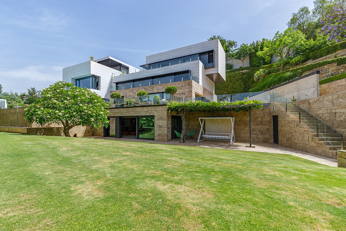 Se vende Villa - Chalet de 8 dormitorios en Costa Del Sol, Málaga, España